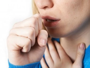 Τα 6 καλύτερα γιατροσόφια για τον πονόλαιμο